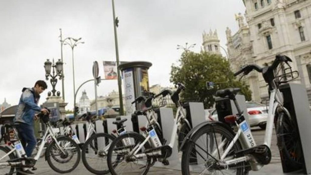 Hay Que Estar Loco Para Ir En Bicicleta Por Madrid