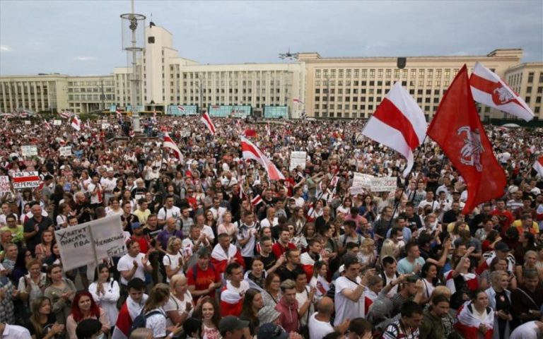 Alemania insta a la comunidad internacional a «aislar» a Bielorrusia