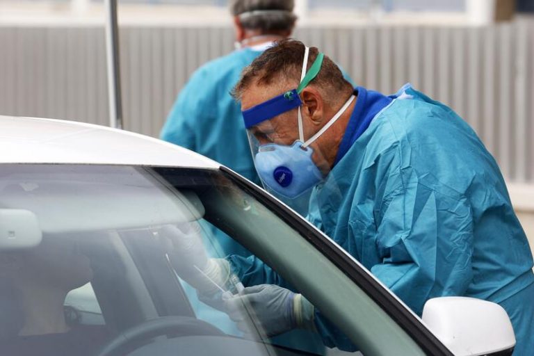 Andalucía suma 14 muertes y 812 positivos por PCR en 24 horas