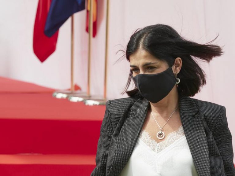 Darias asegura que el Grupo Covid «recomendará», pero será Madrid quien decida las medidas