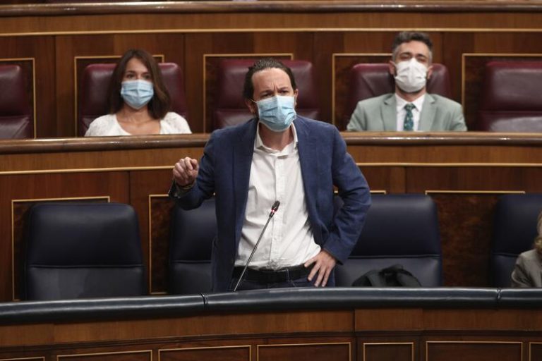 Iglesias se ofrece a «declarar» voluntariamente para «aclarar» la financiación de Podemos