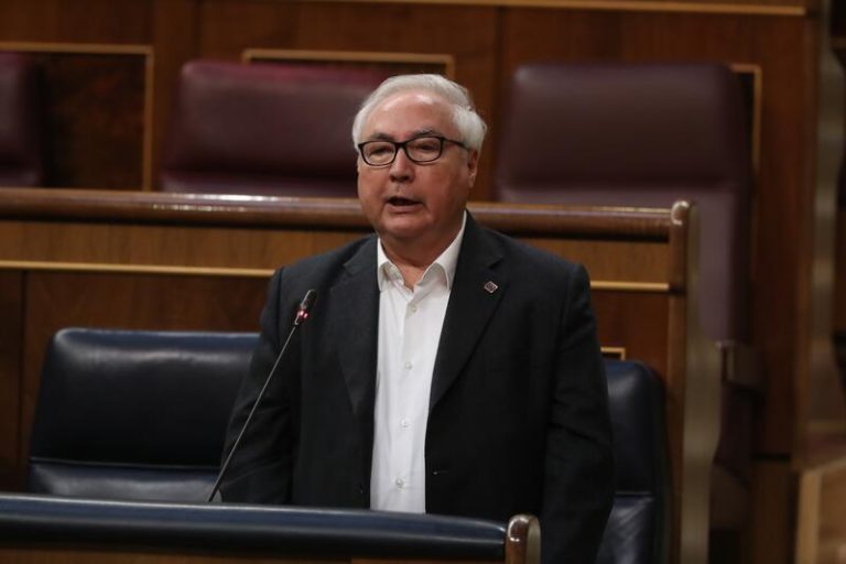 Castells responde a Ayuso asegurando que hay «muchísimos» médicos en Madrid