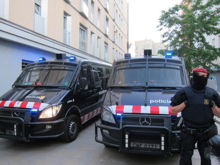 Mossos activa alerta máxima por disturbios ante una posible inhabilitación de Torra