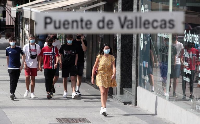 Madrid amplía las restricciones a otras ocho zonas y pide evitar «movimientos innecesarios»