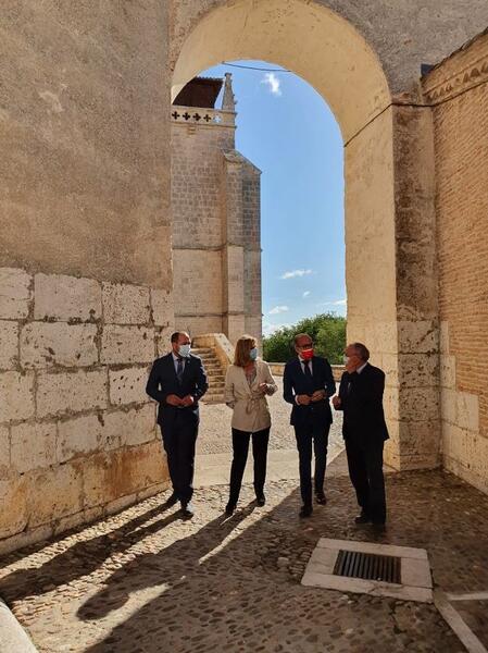 Patrimonio Nacional y Junta estudian organizar exposiciones en Castilla y León