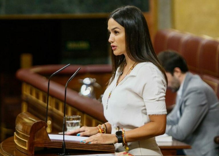 La diputada de Vox Mireia Borràs, participante de un ‘reality show’