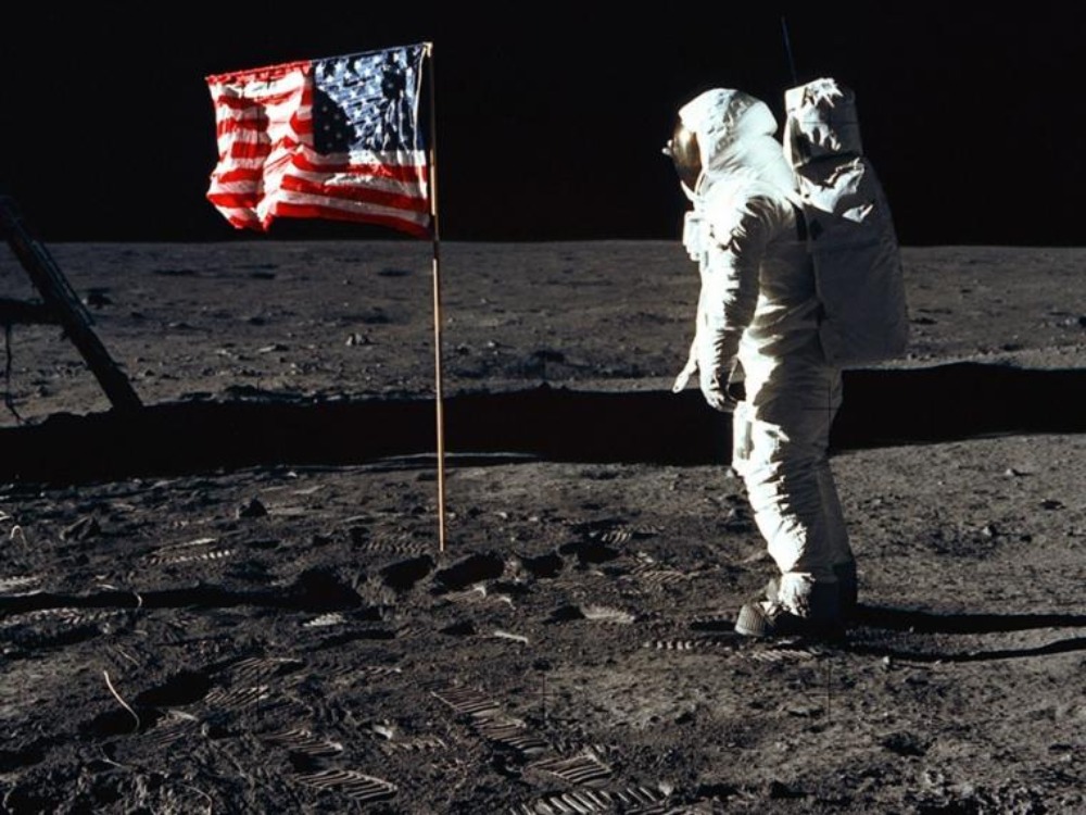 La Bandera Ondea, La Nasa