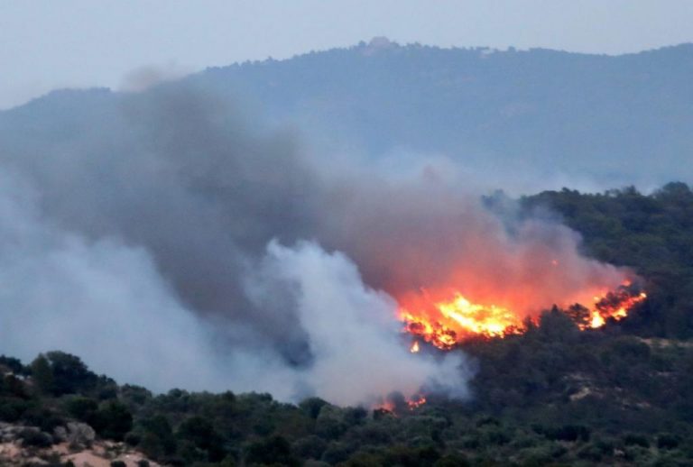 Los incendios declarados en S’Albufera de Alcúdia continúan activos
