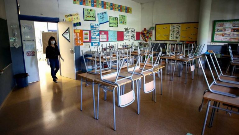 Casi 60% de centros de ESO en Valencia inicia el curso con la plantilla incompleta