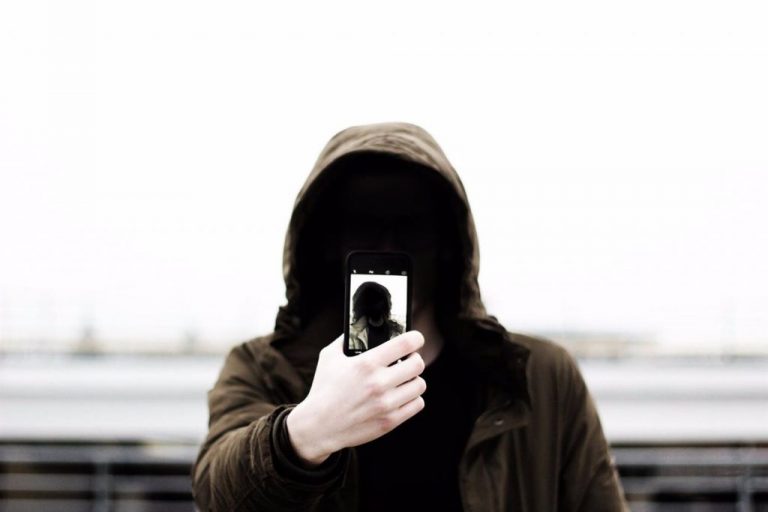 Descubren un nuevo ‘spyware’ disfrazado de ‘apps’ porno y de rastreo de la Covid-19