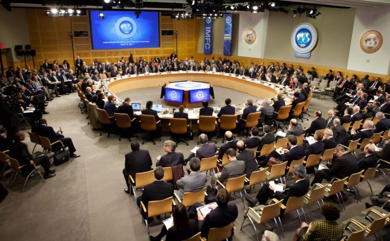 El FMI aprueba una ampliación de la Línea de Crédito Flexible de Colombia