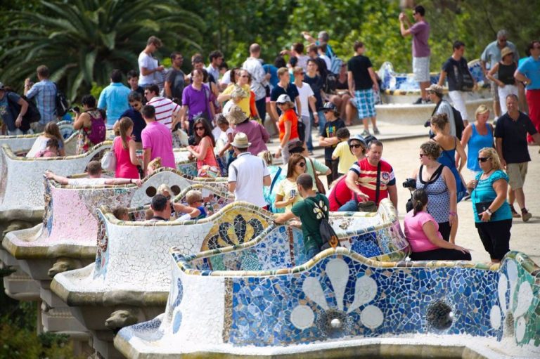 Expertos desarrollan un plan internacional y coordinado para salvar el turismo