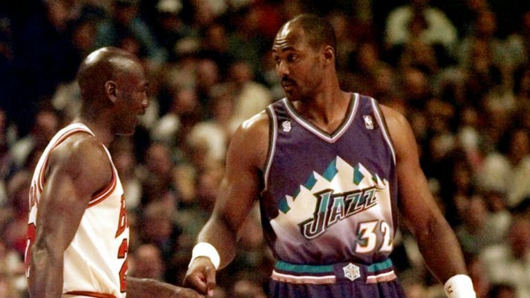 Karl Malone Junto A Michael Jordan