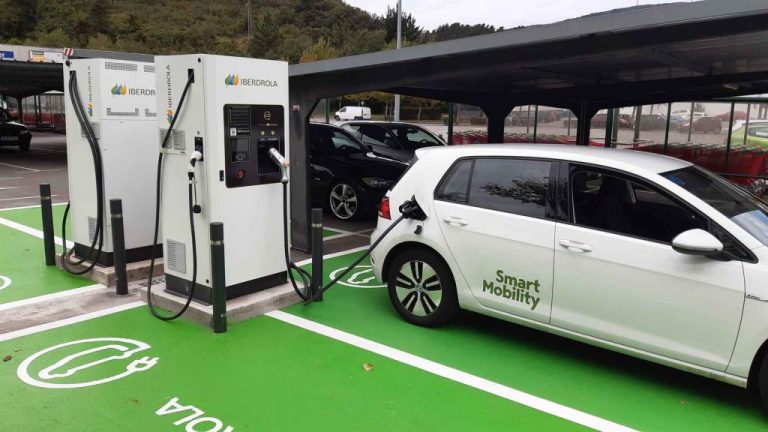 El Gobierno exige la electrificación del 100% de los nuevos edificios para instalar puntos de recarga