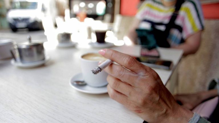 Médicos de 26 países crean una asociación para impulsar la reducción de daño en las normas de salud pública del tabaco