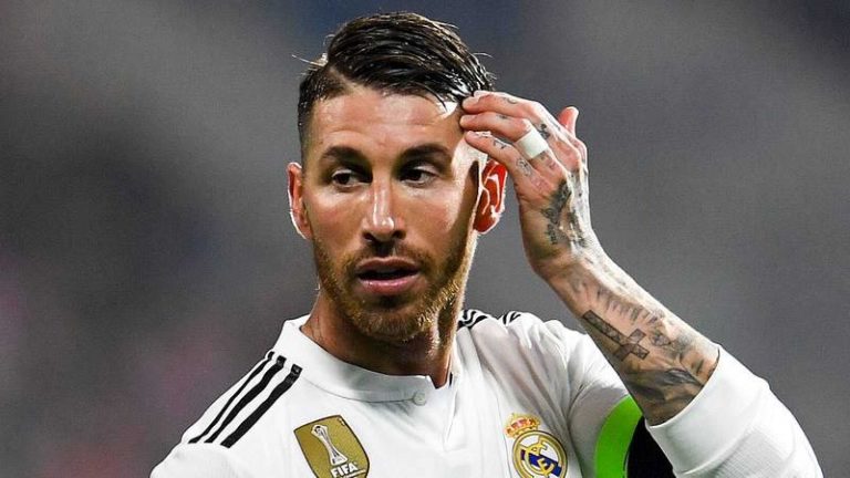 Normal que sea el más expulsado: las salvajes patadas de Sergio Ramos
