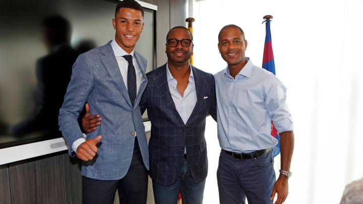 Xavier Mbuyamba Con Patrick Kluivert