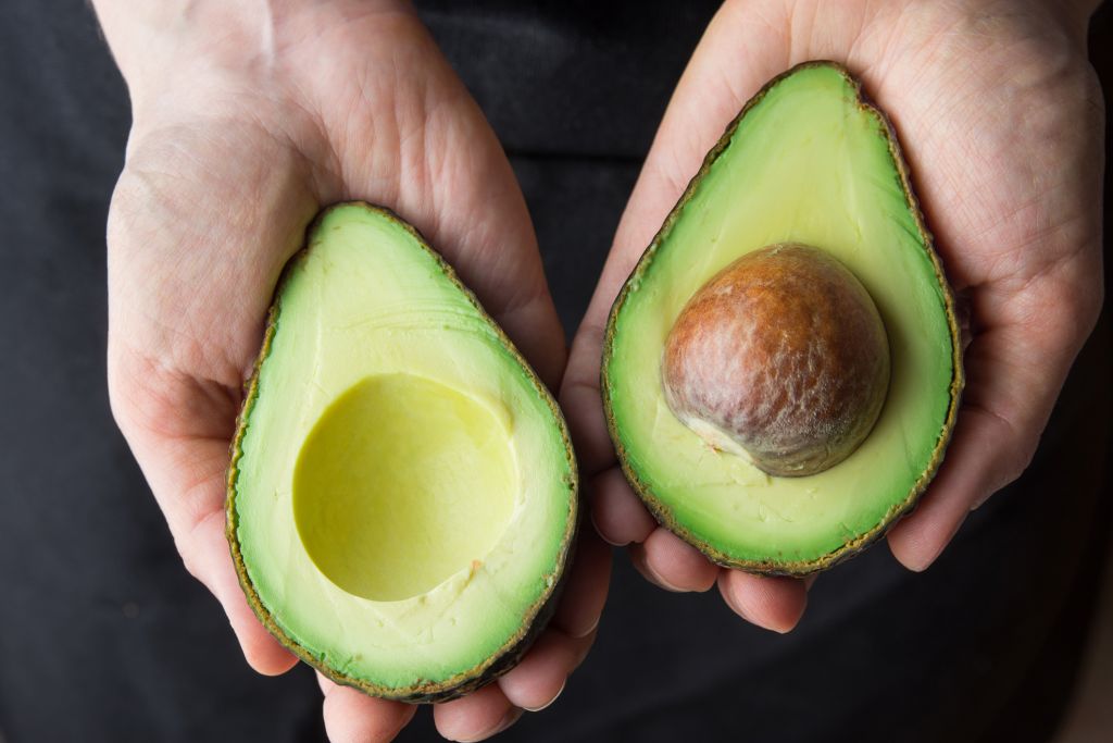 Cómo Madurar Un Aguacate En Dos Minutos