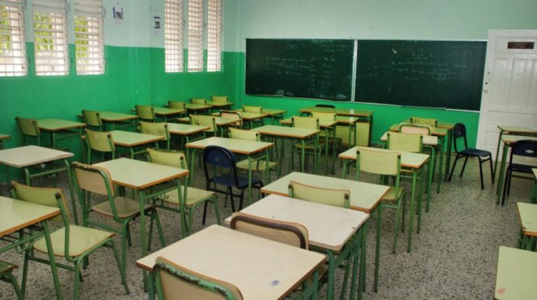 Colegios privados piden a las familias «minimizar» los contactos sociales
