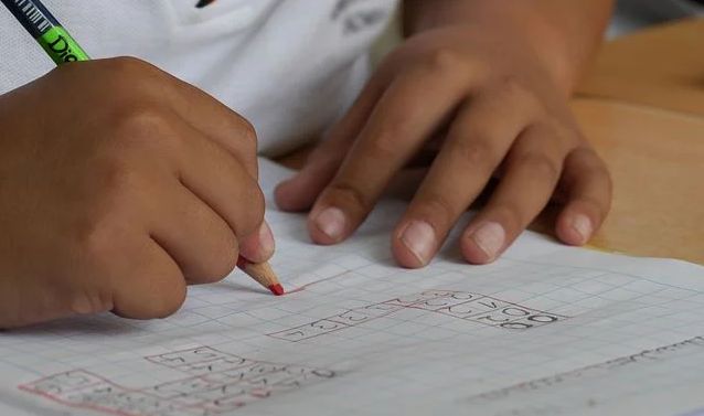 Pontevedra cierra otra calle para que el alumnado la pueda usar como patio de recreo