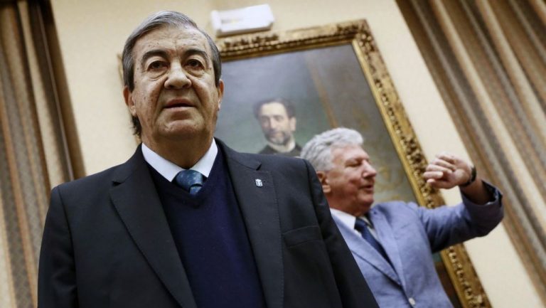 Álvarez-Cascos desmiente acusaciones sobre presunta apropiación indebida