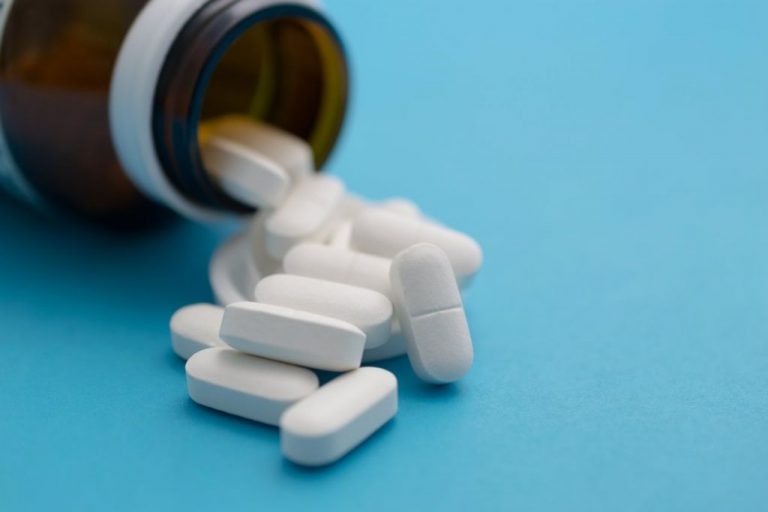 Las parafarmacias y las tiendas ‘on line’, los principales competidores de la farmacia