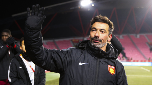 Iniesta y otros jugadores que se han largado de Europa por dinero 25 Iniesta