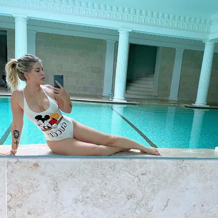 piscina casa paris wanda nara
