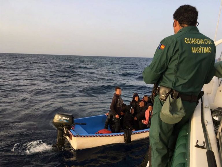 Rescatan tres pateras con 65 migrantes a 100 millas de Gran Canaria