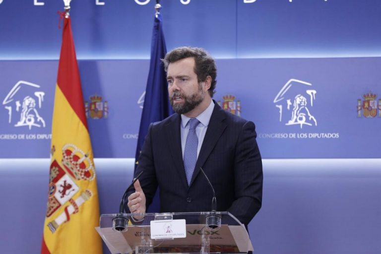 Espinosa de los Monteros: «Mucho ruido y pocas nueces»