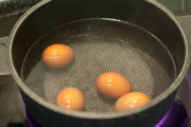 Cómo Hacer Fácil Y Rápido Unos Huevos Rellenos De Atún Y Mayonesa