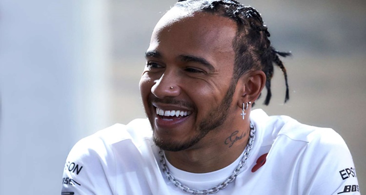 Lewis Hamilton Contradicciones