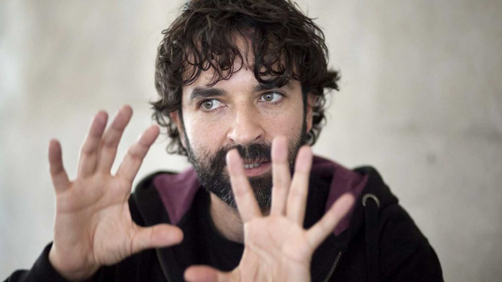 mateo-gil-netflix-4