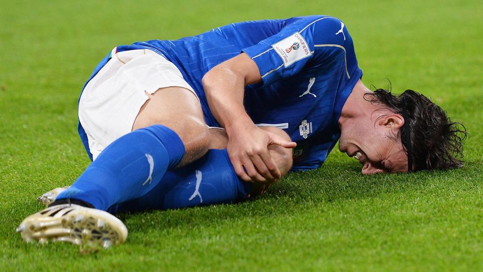 Destapan Las Fotos Más Agresivas De Sergio Ramos: &Quot;Es Peligroso&Quot; 1 Montolivo-Ramos