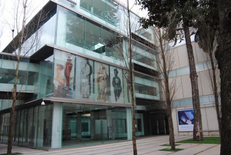 El Museo de Pontevedra abre la última de las grandes exposiciones temporales
