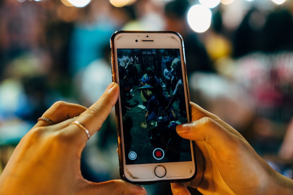 El video de un suicidio en TikTok que la propia empresa no puede borrar