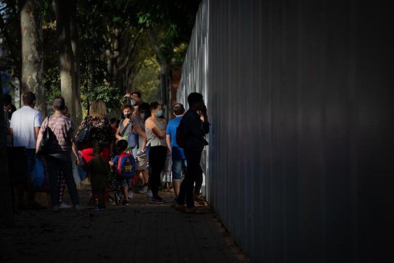 Cataluña registra 1.302 grupos escolares confinados y tres centros cerrados
