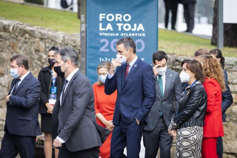 Sánchez avanza la eliminación de las «barreras legales» para la gestión de fondos europeos