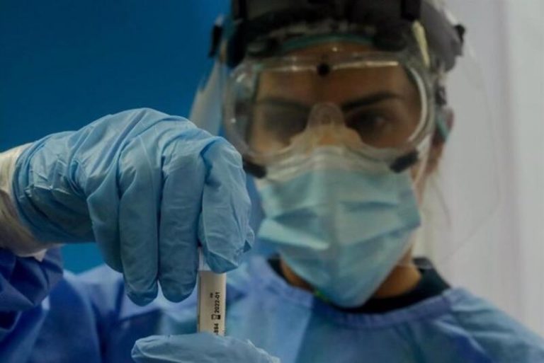 Cataluña registra 1.124 casos y ocho fallecidos más en las últimas 24 horas