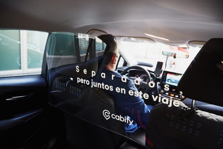 Cabify priorizará vehículos con mampara de seguridad para fomentar su uso