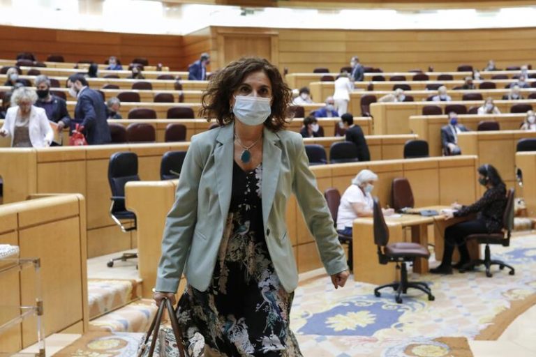 Montero asegura que lo investigado de Iglesias «forma parte de su vida anterior»