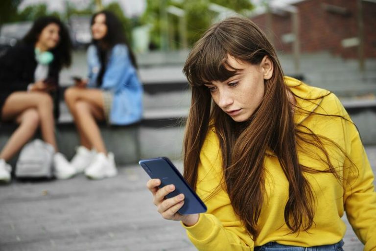Plan Internacional e Instagram se unen en la lucha contra el acoso online a jóvenes