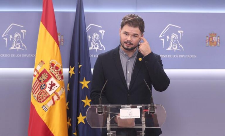 Rufián acusa a Ayuso de «traficar con la vida de los madrileños»