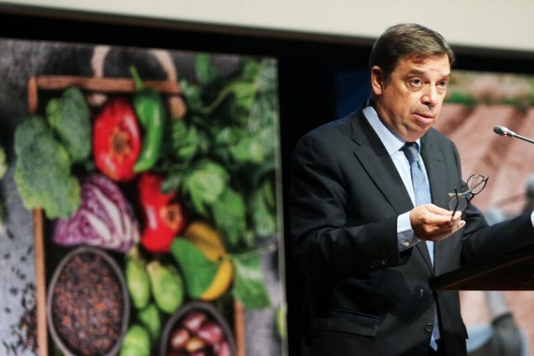 Planas afirma que todo español «tiene 0,30 euros de subvención indirecta por la nueva PAC»