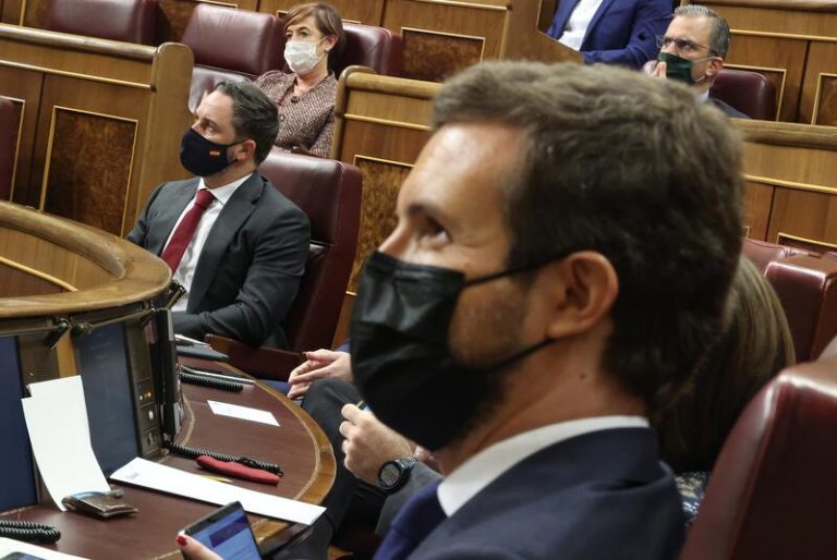 Casado anuncia el «no» del PP y dice a Vox que son «la derecha que más gusta a la izquierda»