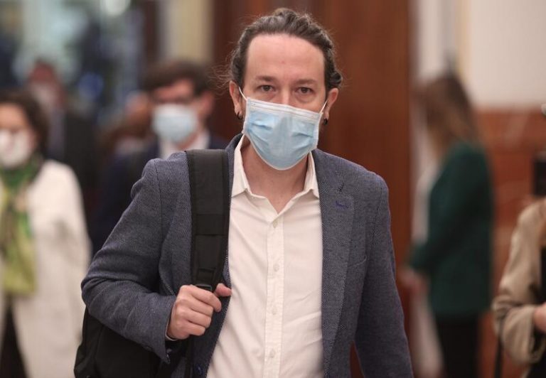 Iglesias avisa a Casado de que su desmarque de Vox llega tarde: «Están en un atolladero»