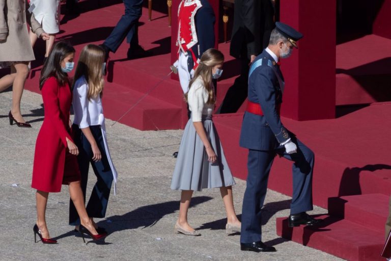 Los Reyes, la Princesa Leonor y la Infanta Sofía presiden el día más sobrio de las Fuerzas Armadas