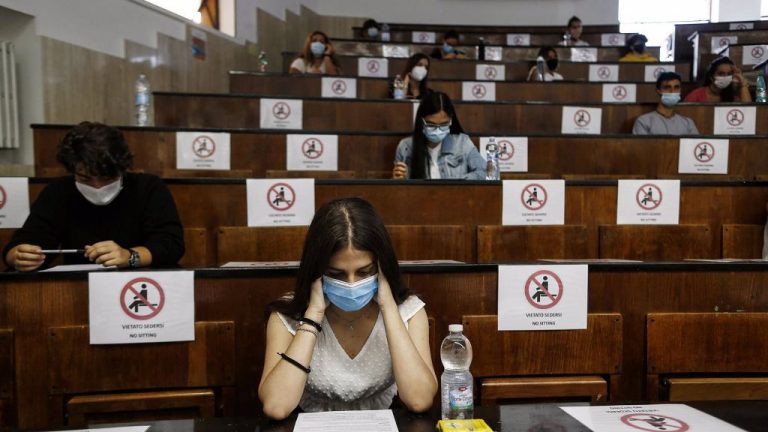 Los 27 acuerdan un ‘semáforo’ Covid para la UE