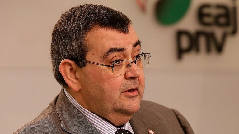 PNV critica el «espectáculo bochornoso» de uso político del Covid