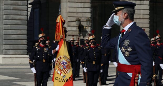 Abucheos al Gobierno y vivas al Rey en un atípico 12-O con todos los ministros